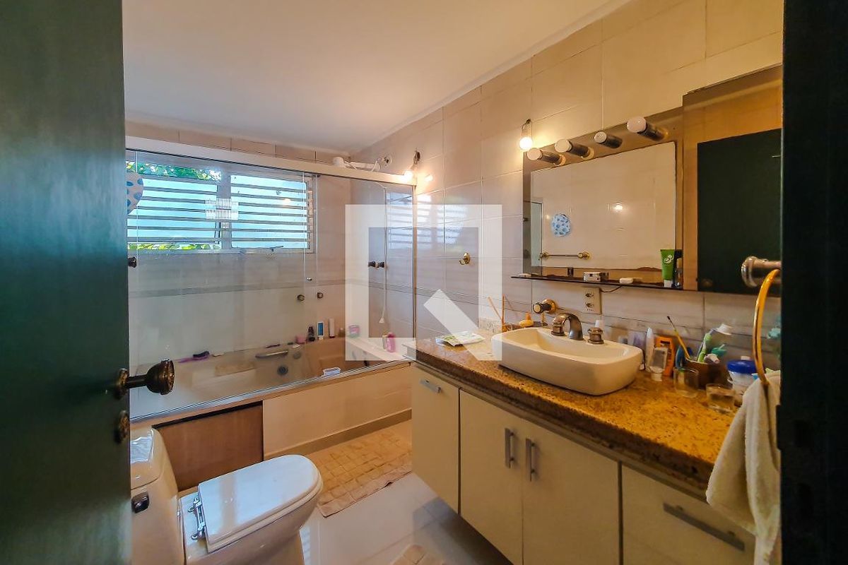Casa, 3 quartos, 220 m² - Foto 65