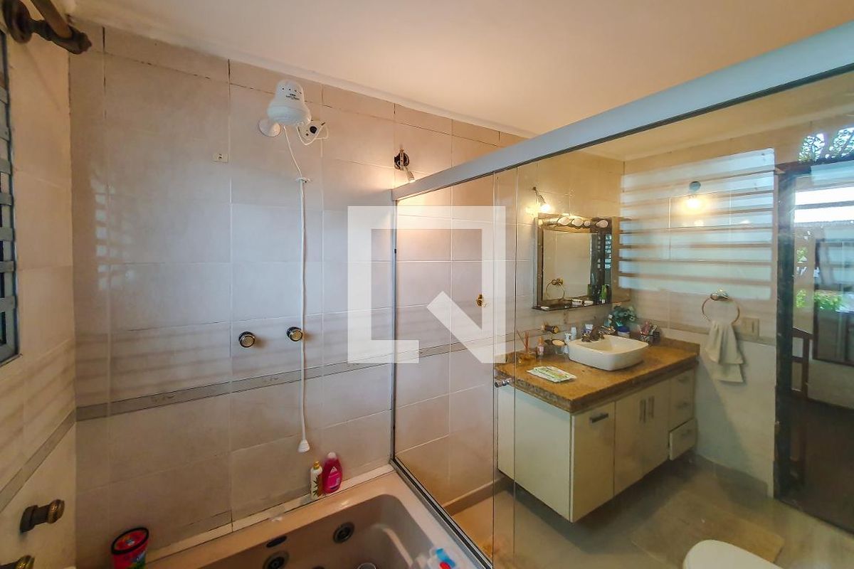 Casa, 3 quartos, 220 m² - Foto 69