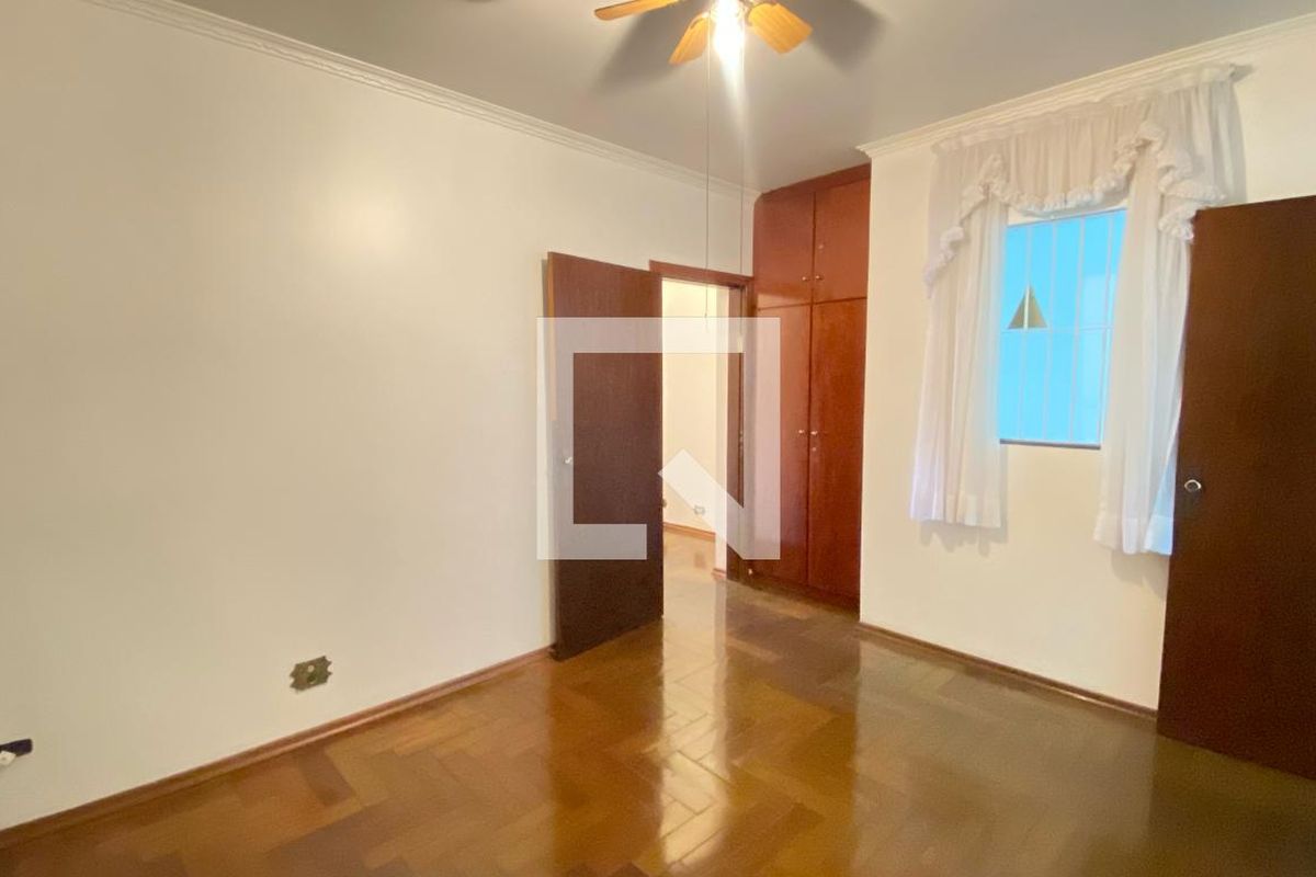 Casa, 3 quartos, 198 m² - Foto 56