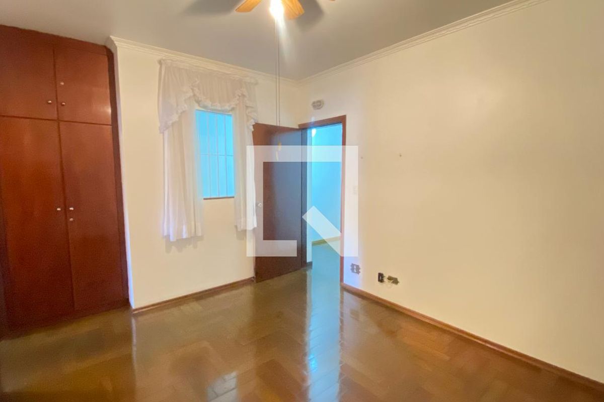 Casa, 3 quartos, 198 m² - Foto 54
