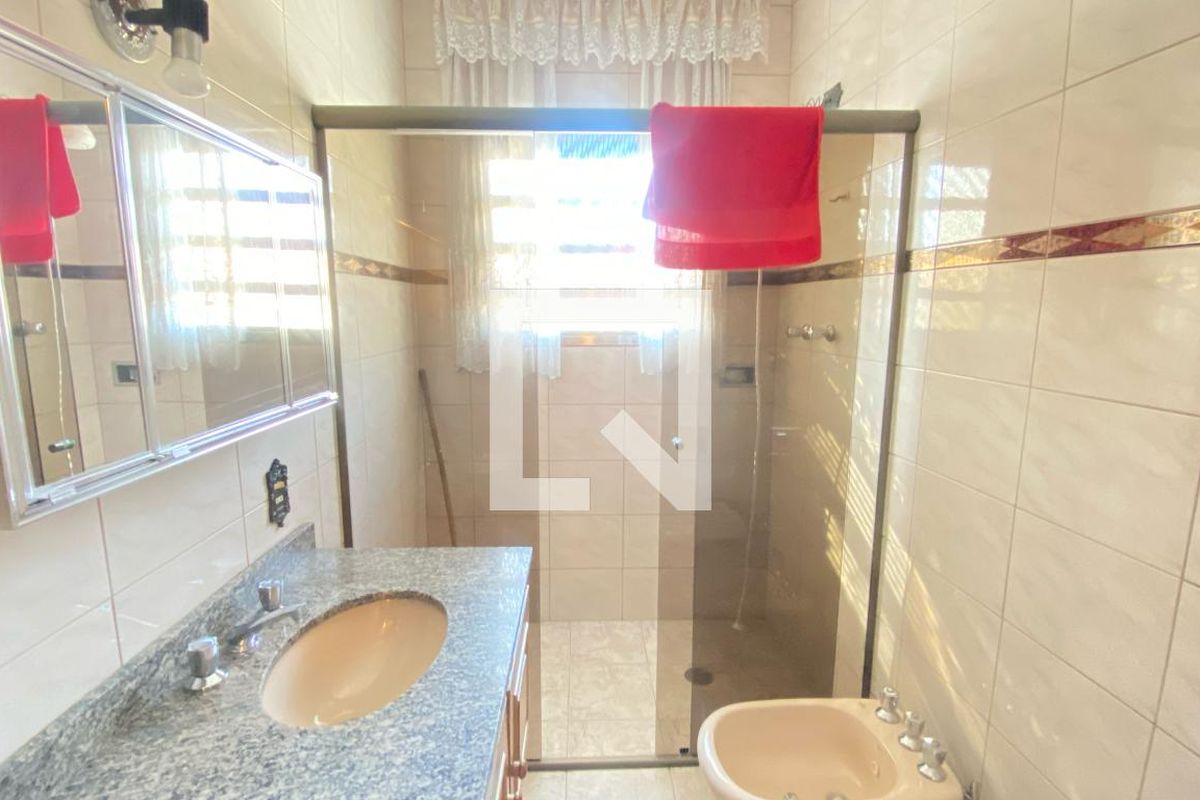 Casa, 3 quartos, 198 m² - Foto 38