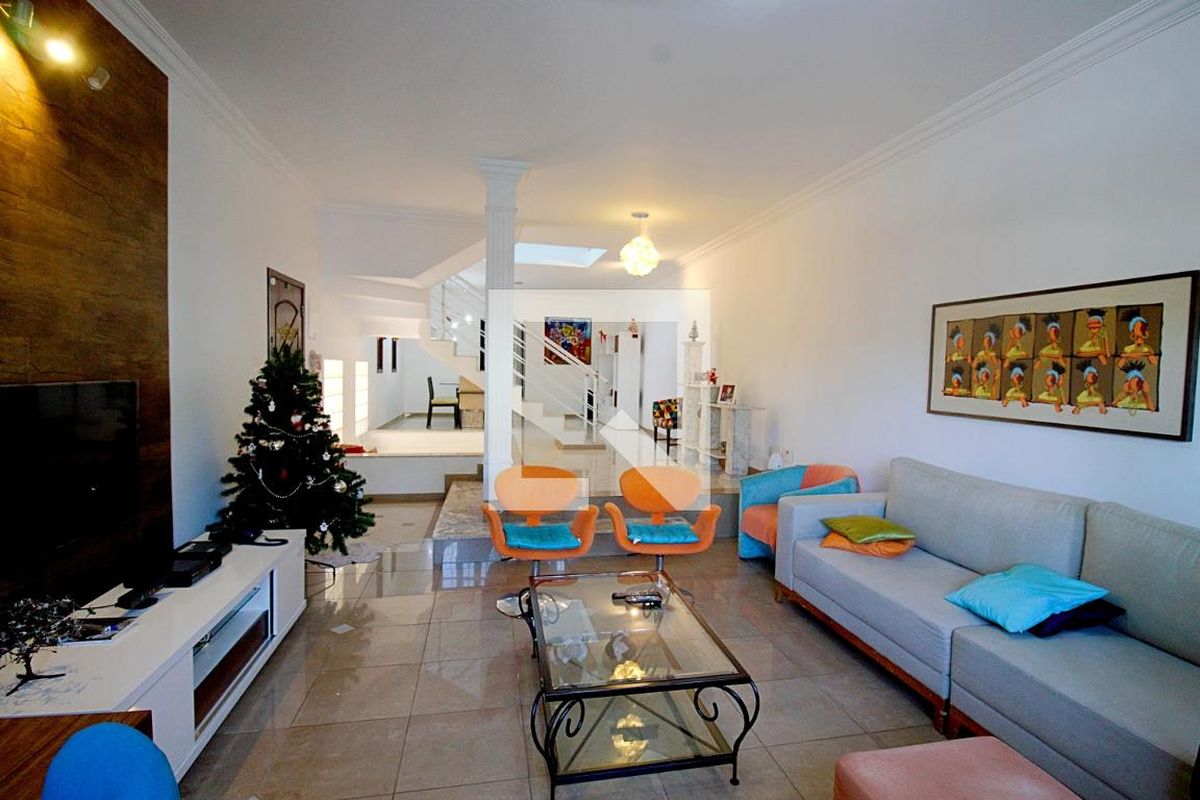 Casa, 3 quartos, 219 m² - Foto 4