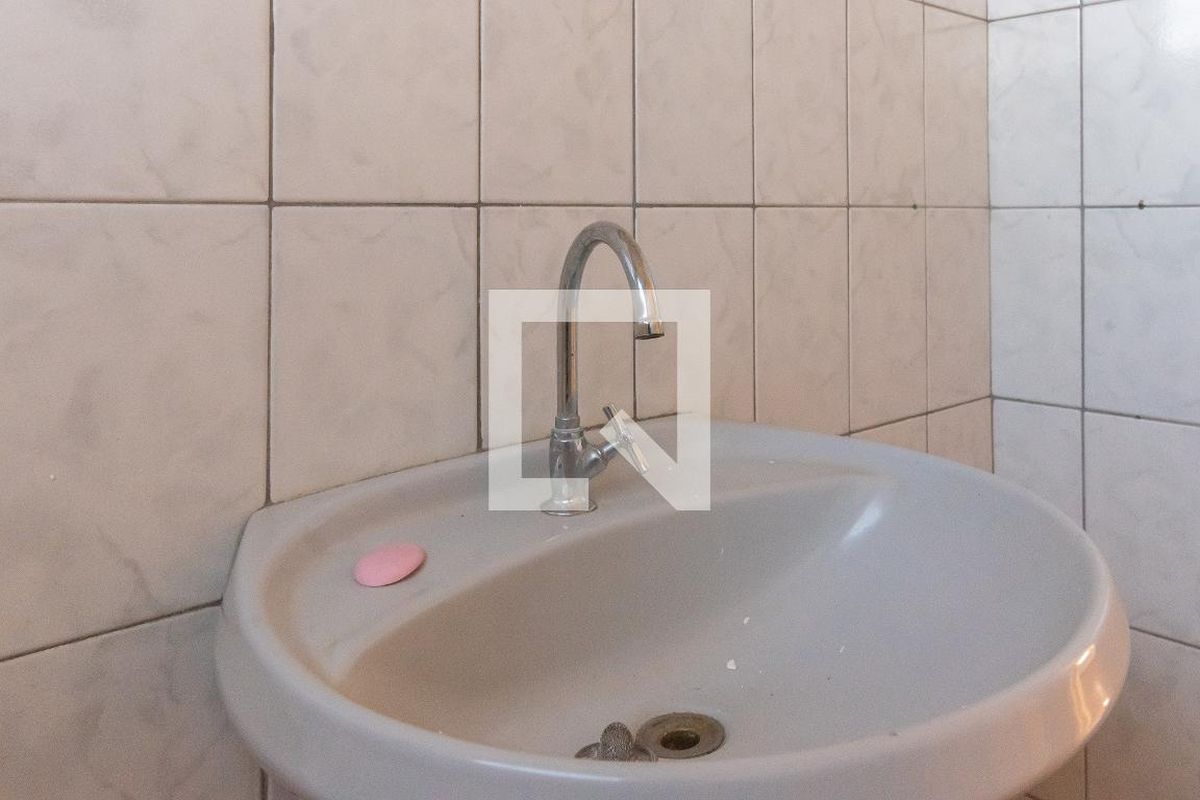 Casa à Venda - Jardim do Lago, 2 Quartos,  358 m2 em , Campinas - sp | SoloBR