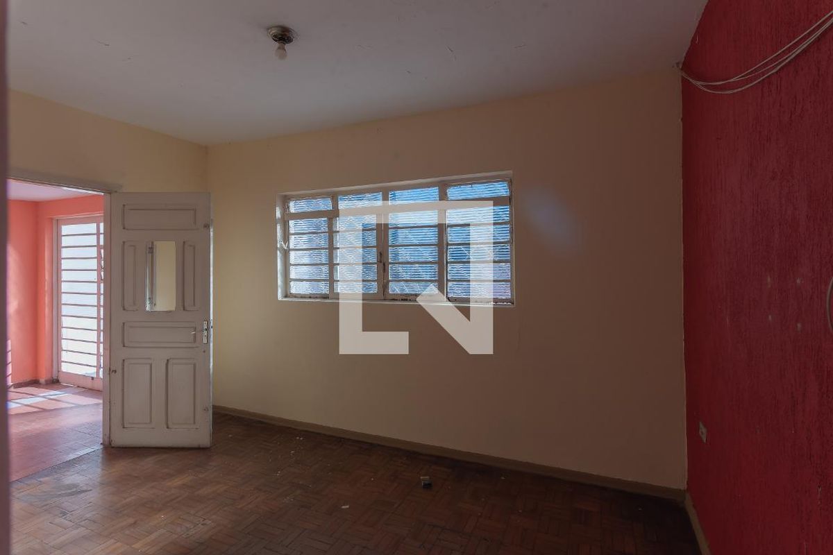 Casa à Venda - Jardim do Lago, 2 Quartos,  358 m2 em , Campinas - sp | SoloBR