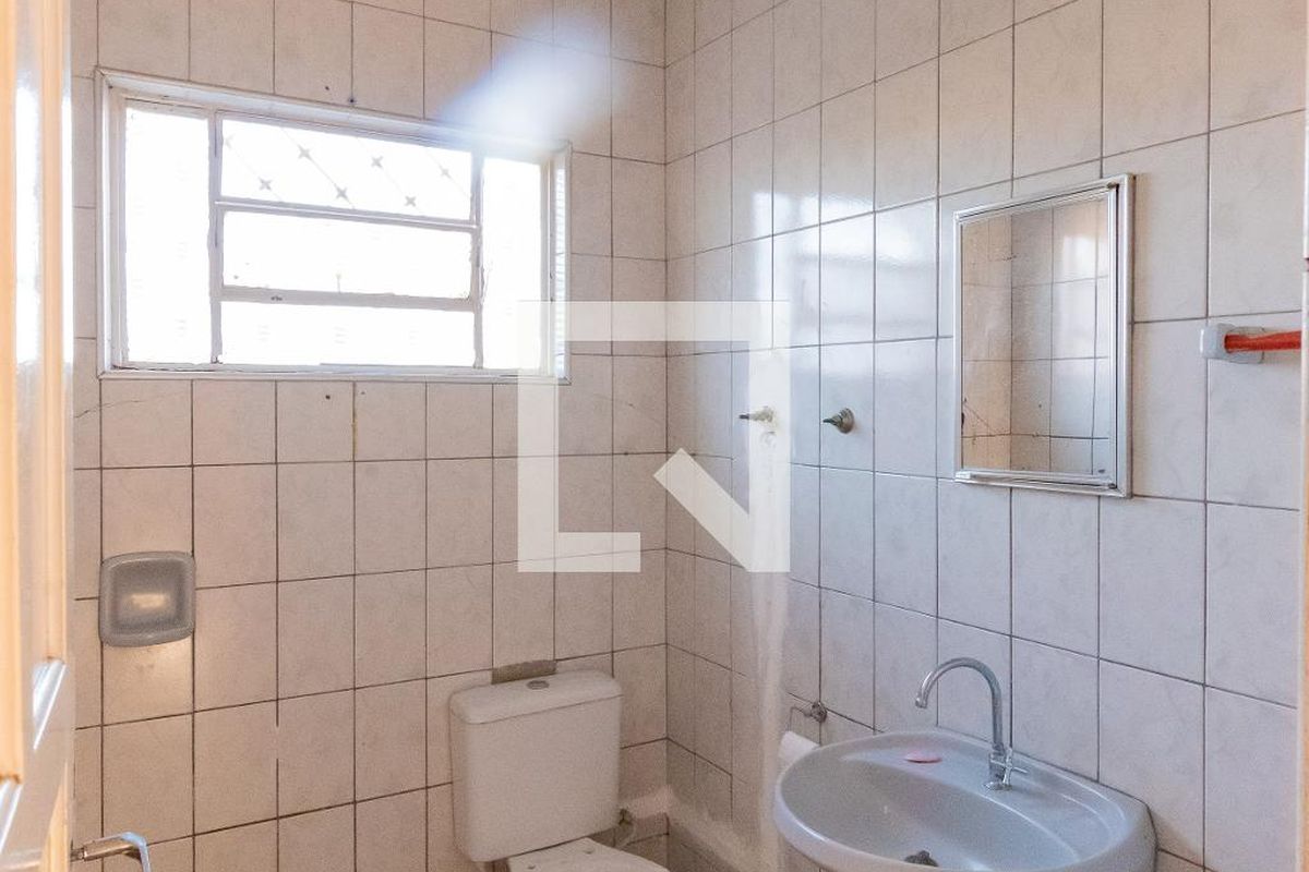 Casa à Venda - Jardim do Lago, 2 Quartos,  358 m2 em , Campinas - sp | SoloBR