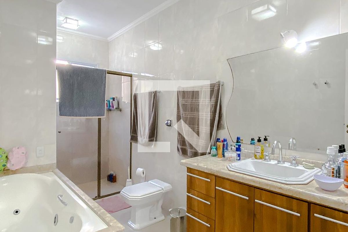 Casa, 3 quartos, 230 m² - Foto 42