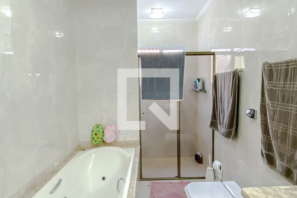 Casa, 3 quartos, 230 m² - Foto 44