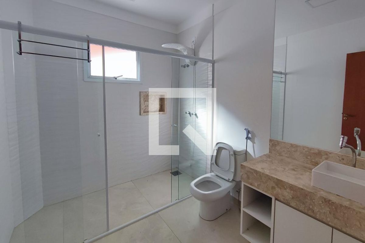 Casa à Venda - Swiss Park, 4 Quartos,  282 m2 em , Campinas - sp | SoloBR