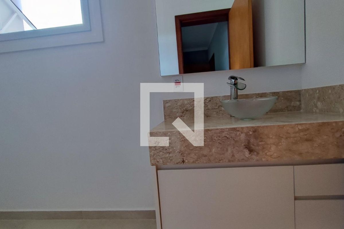 Casa à Venda - Swiss Park, 4 Quartos,  282 m2 em , Campinas - sp | SoloBR