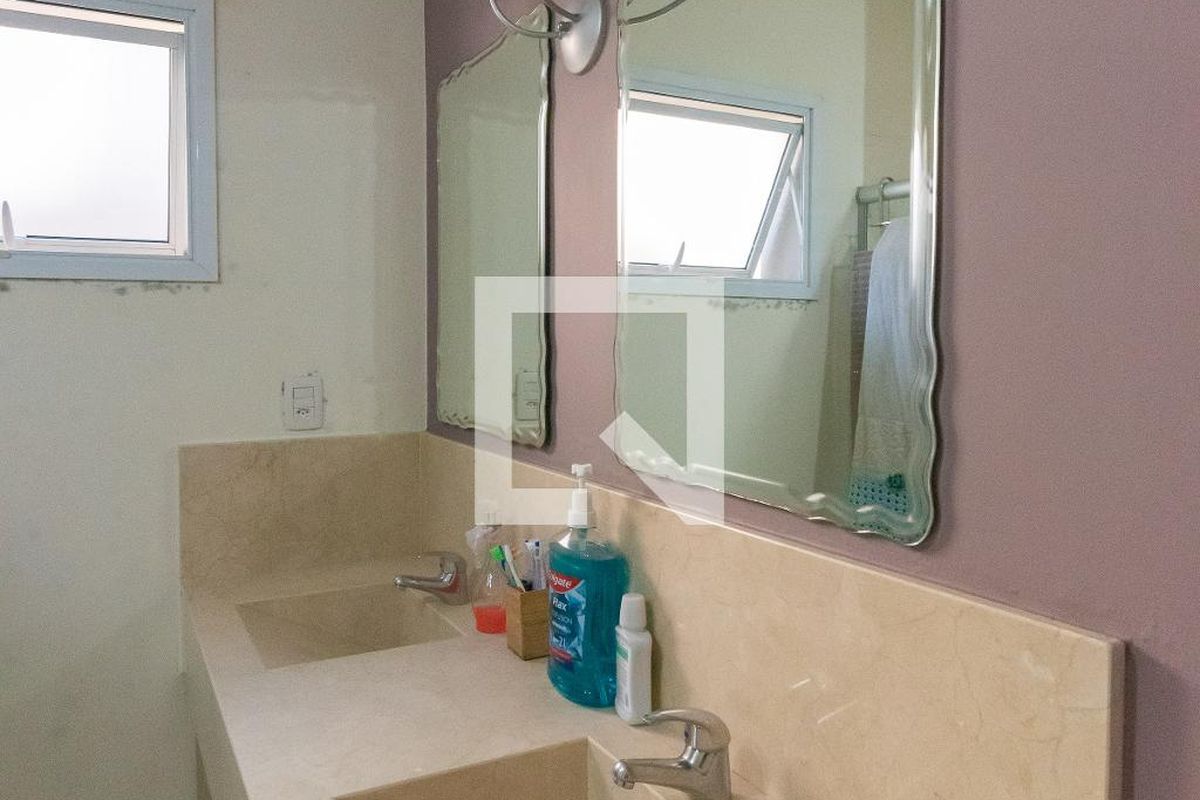 Casa à Venda - Swiss Park, 3 Quartos,  255 m2 em , Campinas - sp | SoloBR