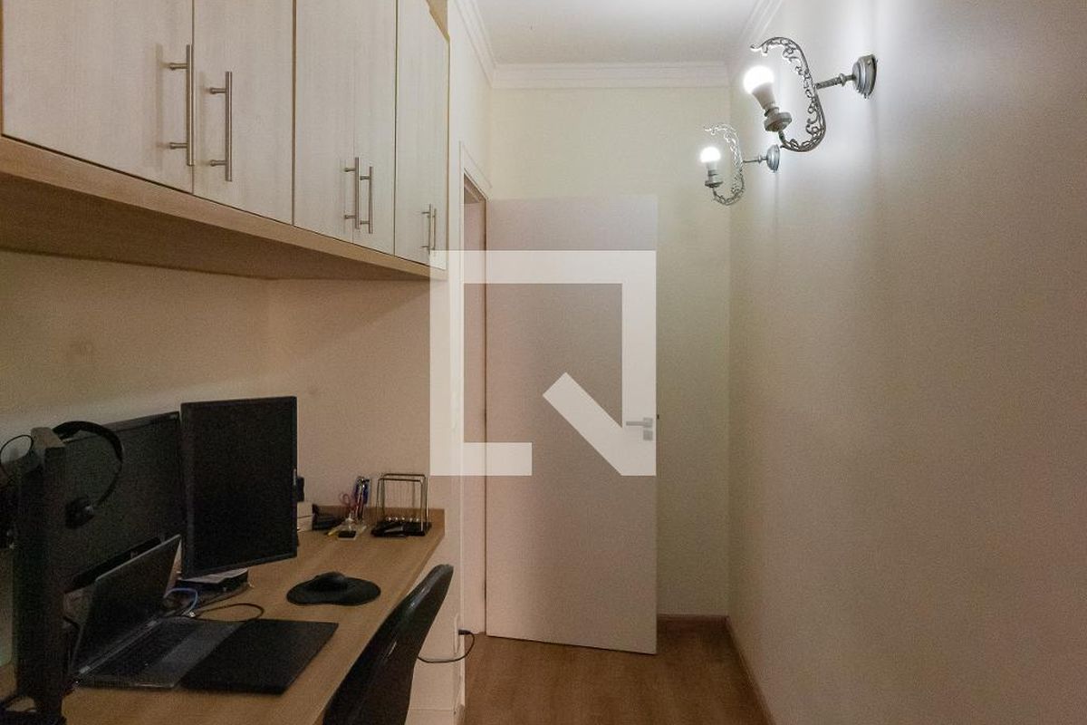 Casa à Venda - Swiss Park, 3 Quartos,  255 m2 em , Campinas - sp | SoloBR