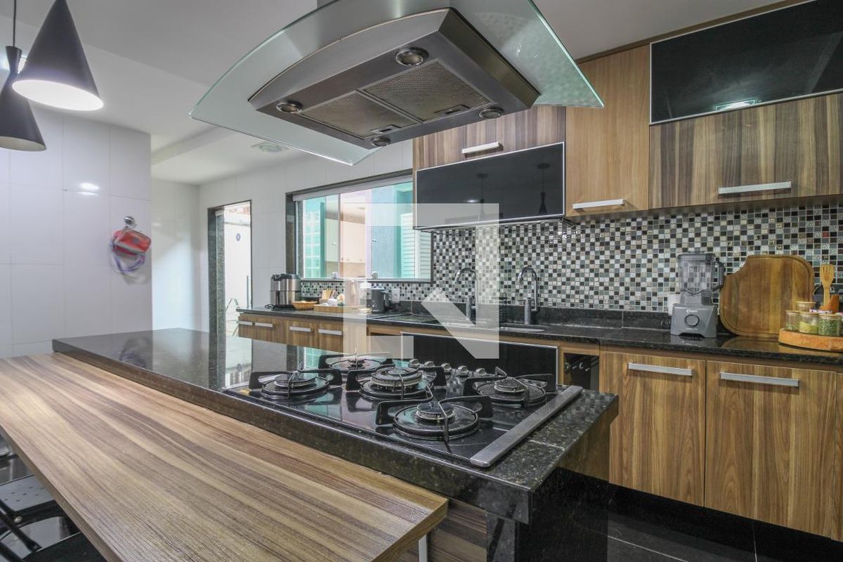 Casa, 4 quartos, 300 m² - Foto 104