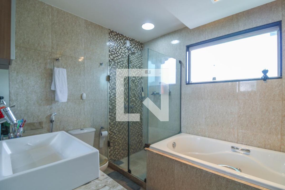 Casa, 4 quartos, 300 m² - Foto 34