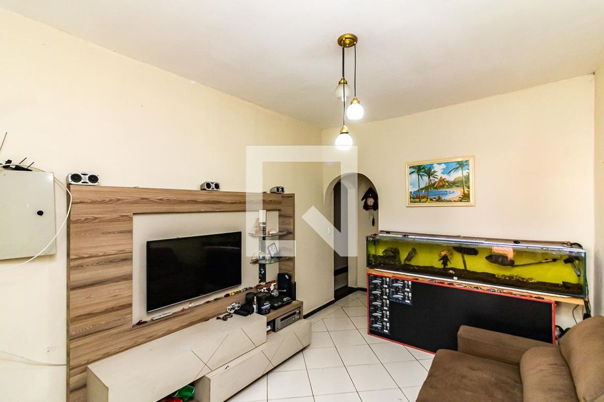 Casa, 4 quartos, 215 m² - Foto 2