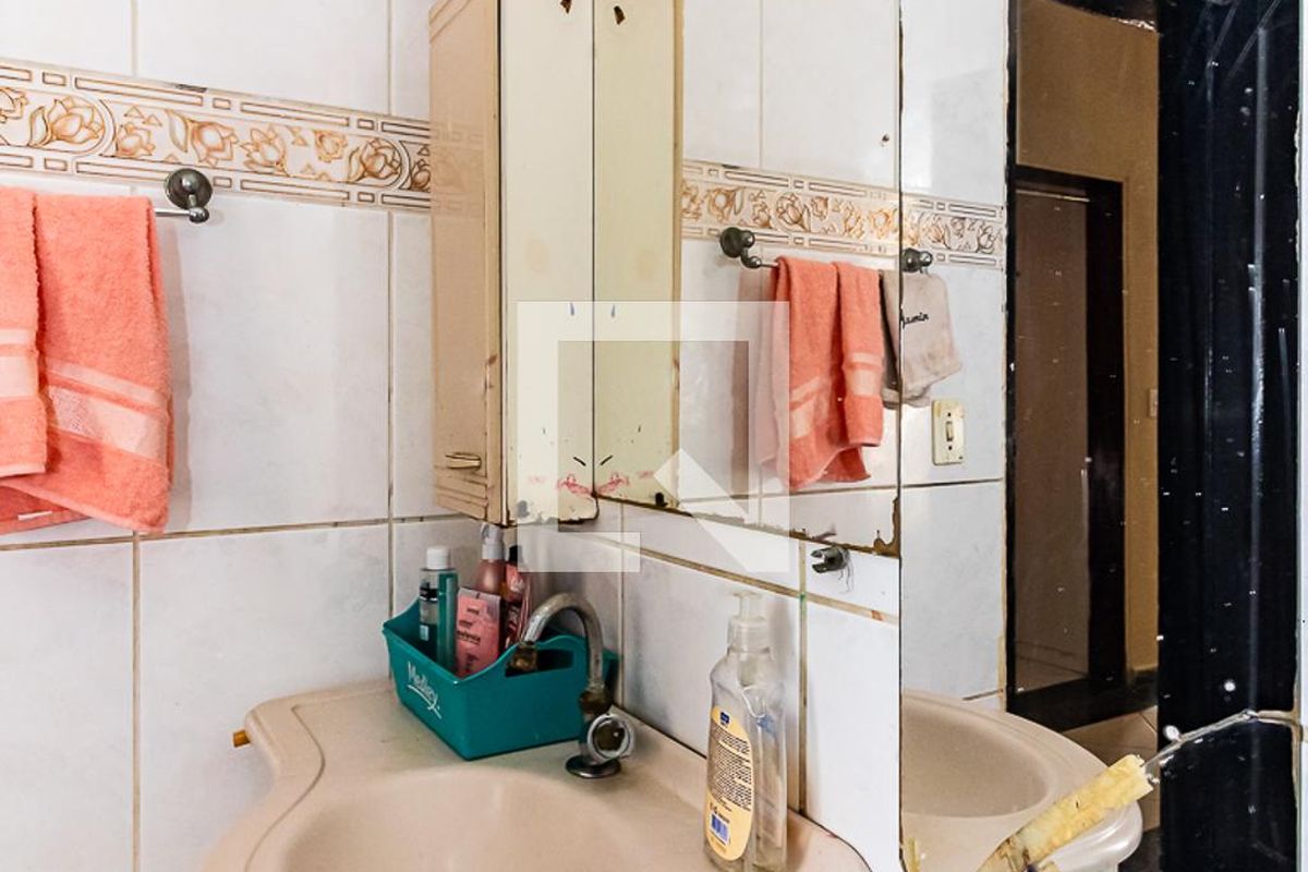 Casa, 4 quartos, 215 m² - Foto 54
