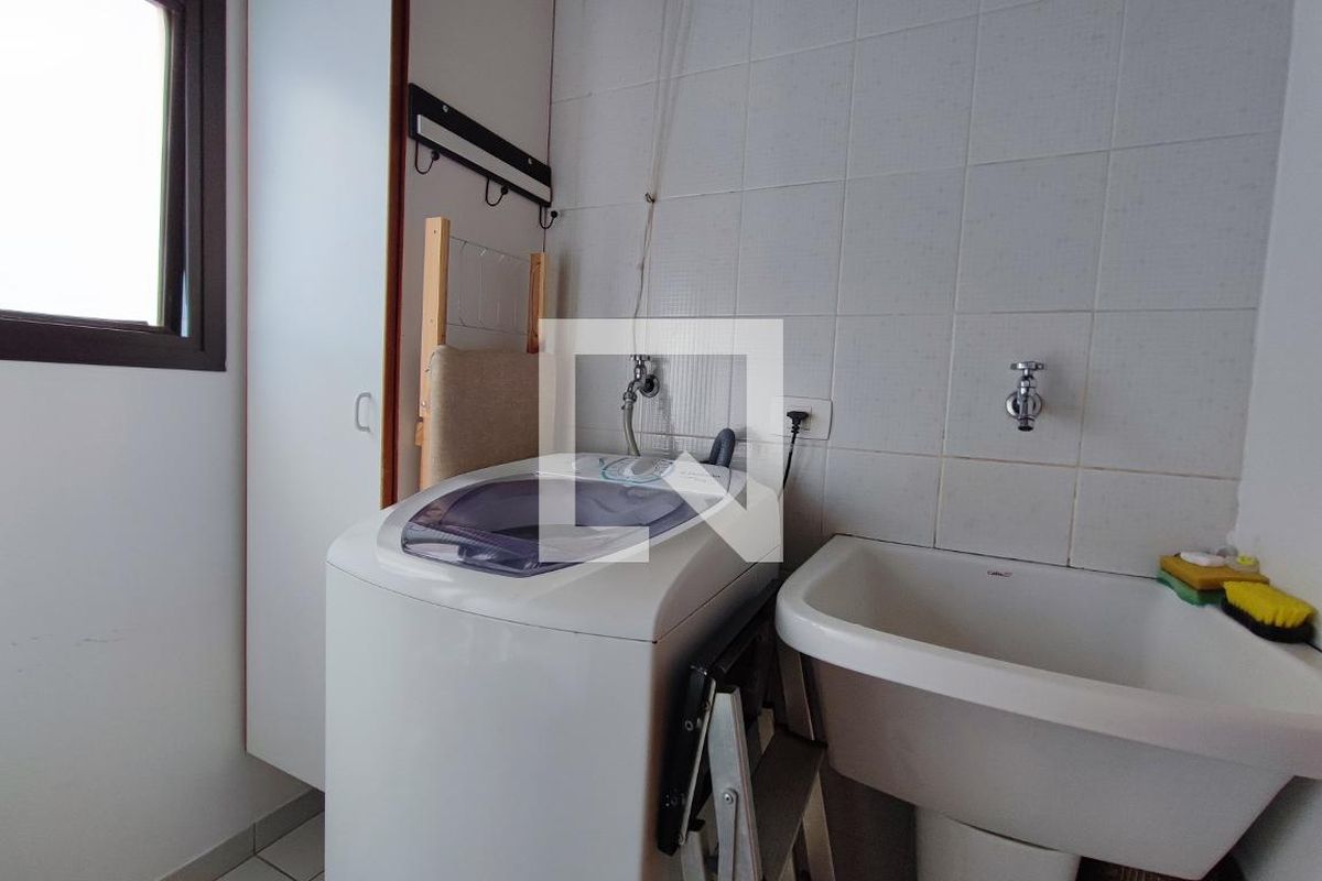 Apartamento à Venda - Cambuí, 1 Quarto,  70 m2 em , Campinas - sp | SoloBR