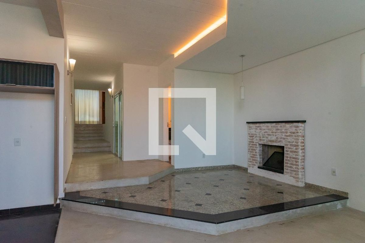 Casa à Venda - Swiss Park, 3 Quartos,  234 m2 em , Campinas - sp | SoloBR