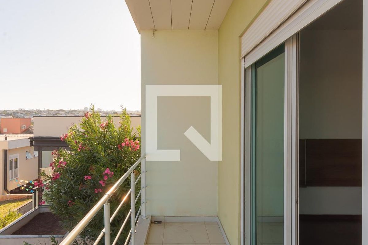 Casa à Venda - Swiss Park, 3 Quartos,  234 m2 em , Campinas - sp | SoloBR