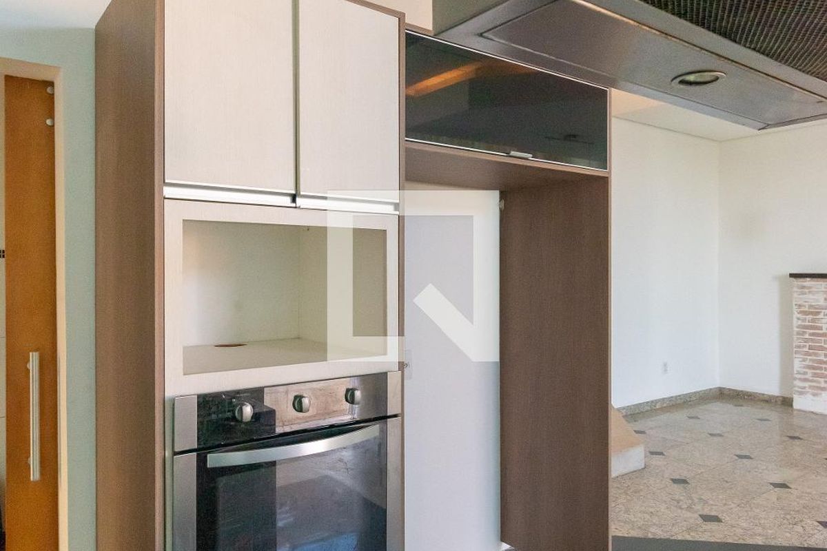 Casa à Venda - Swiss Park, 3 Quartos,  234 m2 em , Campinas - sp | SoloBR