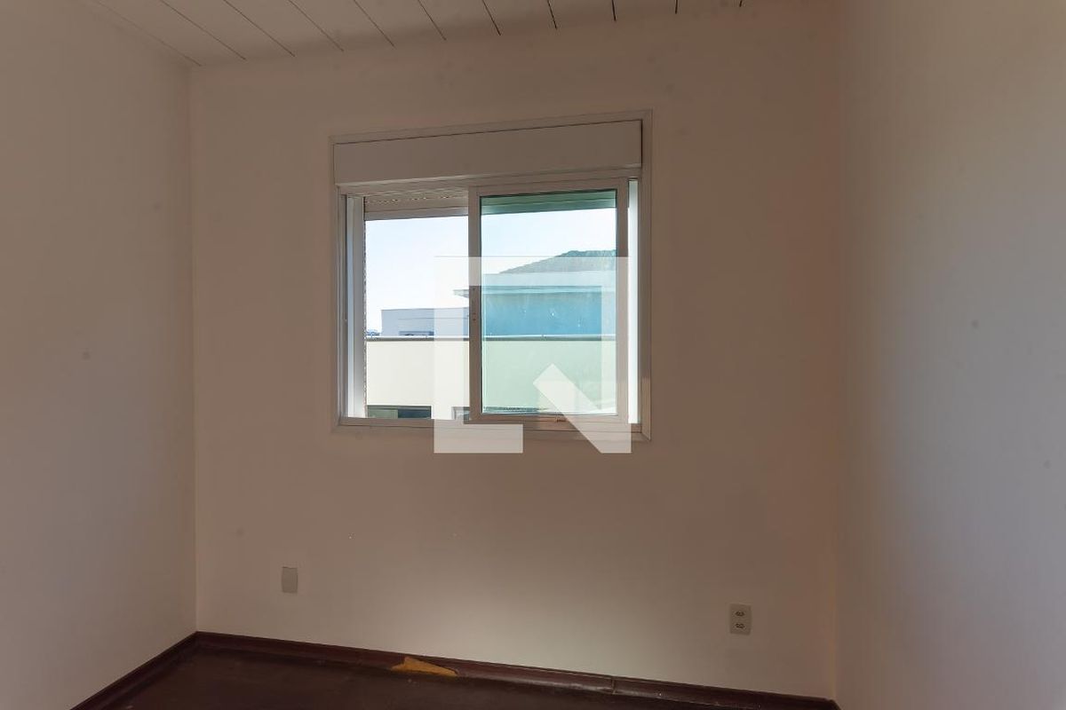 Casa à Venda - Swiss Park, 3 Quartos,  234 m2 em , Campinas - sp | SoloBR