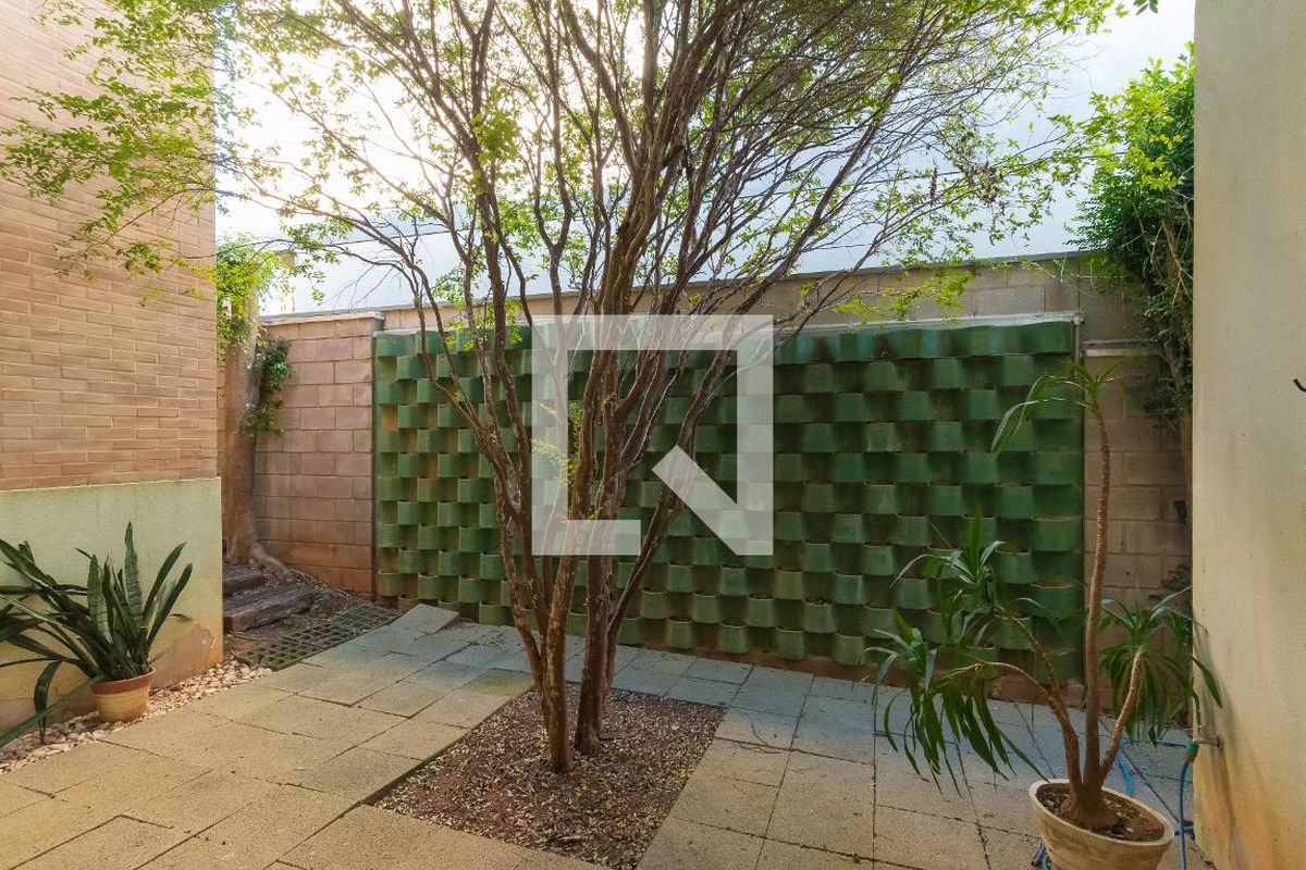 Casa à Venda - Swiss Park, 3 Quartos,  234 m2 em , Campinas - sp | SoloBR