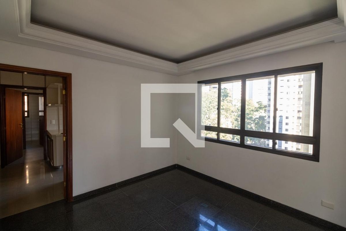 Apartamento, 4 quartos, 224 m² - Foto 12