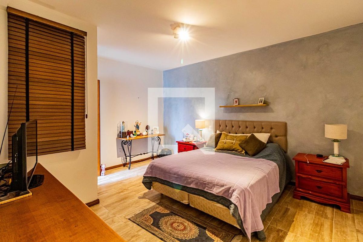 Casa, 3 quartos, 245 m² - Foto 27