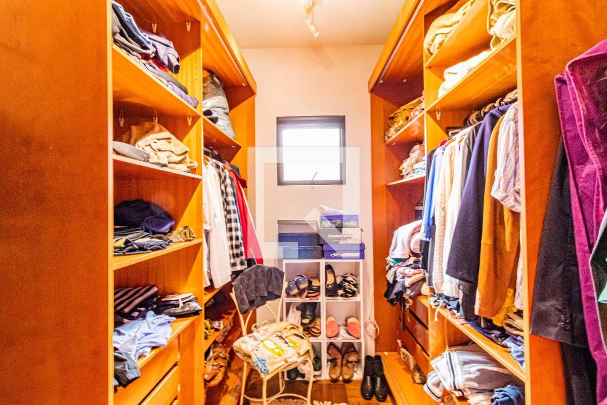 Casa, 3 quartos, 245 m² - Foto 39