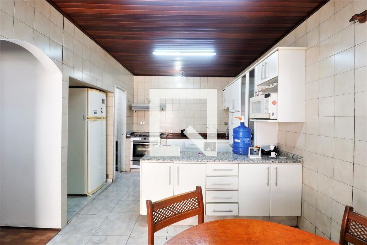 Casa, 3 quartos, 200 m² - Foto 46