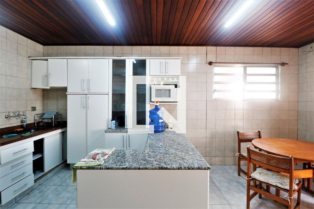 Casa, 3 quartos, 200 m² - Foto 44