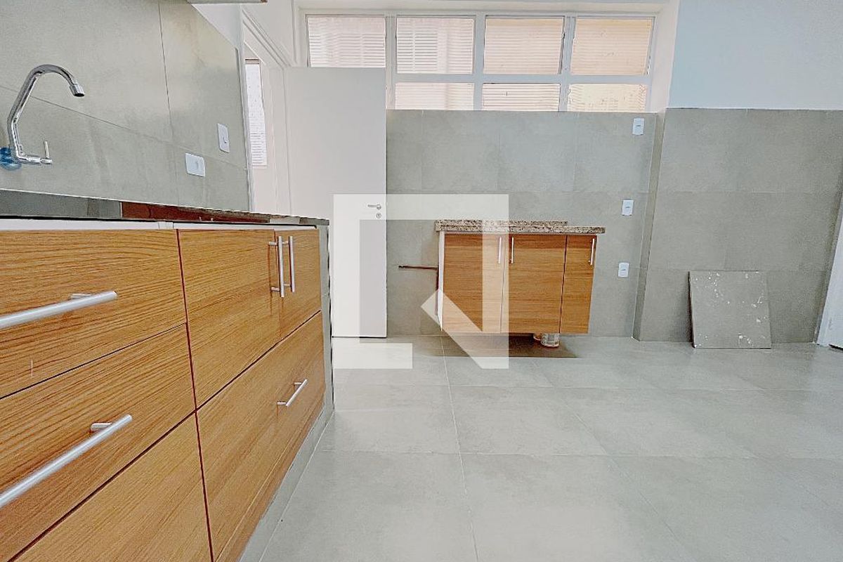 Apartamento à Venda - Centro, 2 Quartos,  110 m2 em , Campinas - sp | SoloBR