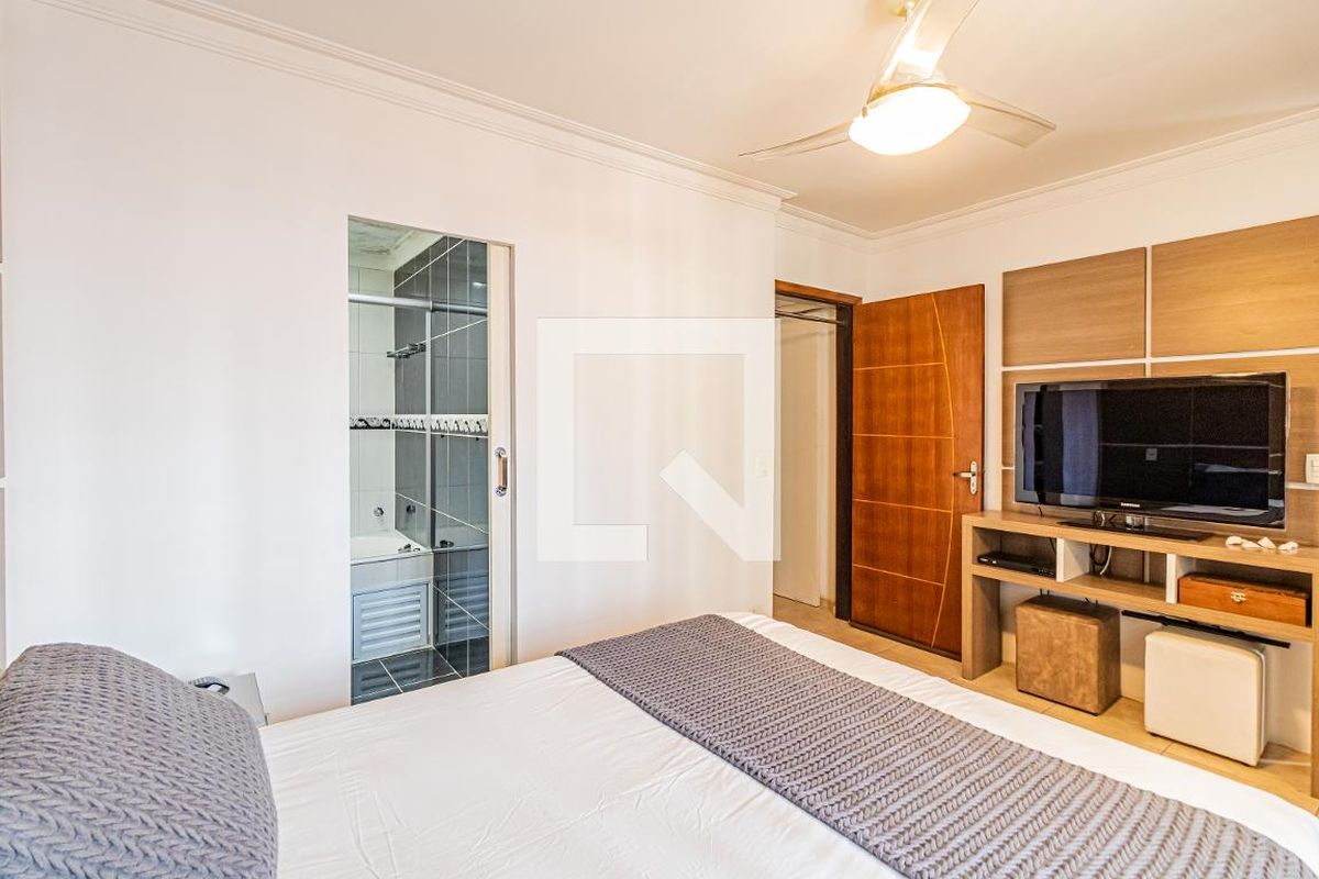 Casa, 3 quartos, 270 m² - Foto 35