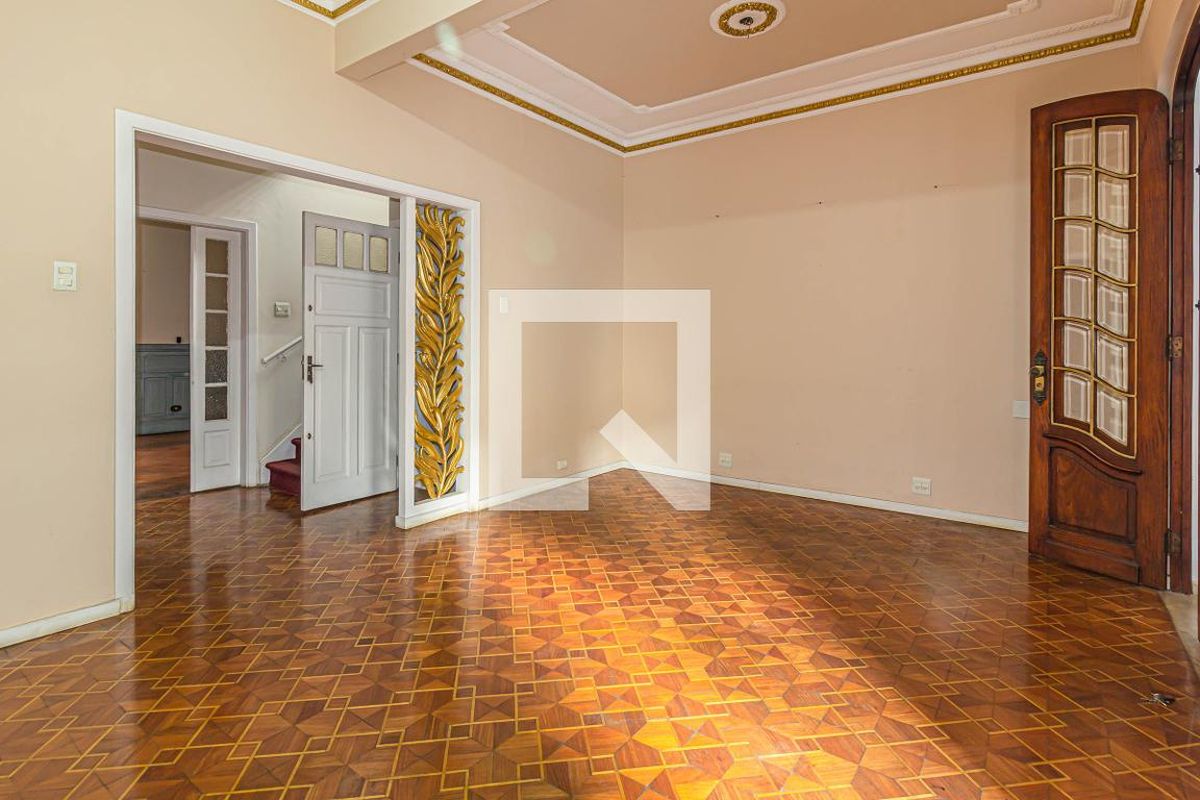 Casa, 8 quartos, 400 m² - Foto 1