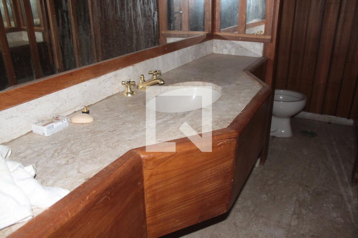Casa à Venda - Nova Campinas, 4 Quartos,  650 m2 em , Campinas - sp | SoloBR