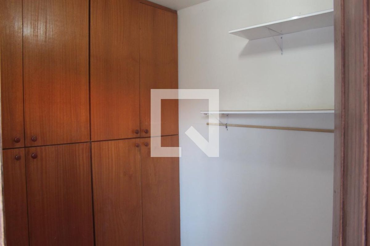 Casa à Venda - Nova Campinas, 4 Quartos,  650 m2 em , Campinas - sp | SoloBR