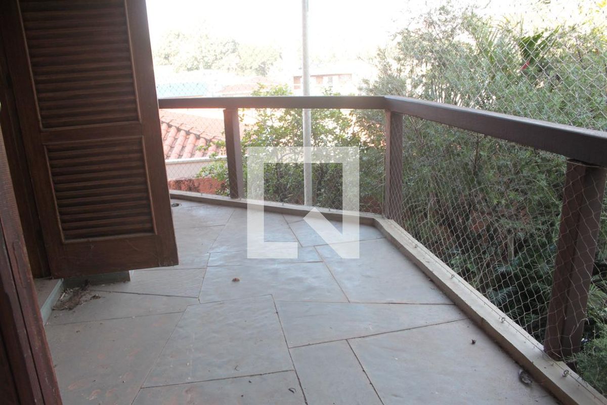 Casa à Venda - Nova Campinas, 4 Quartos,  650 m2 em , Campinas - sp | SoloBR