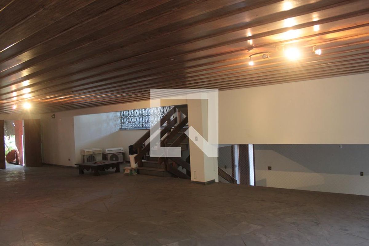Casa à Venda - Nova Campinas, 4 Quartos,  650 m2 em , Campinas - sp | SoloBR