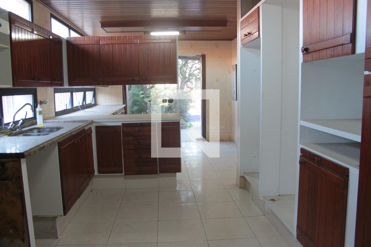 Casa à Venda - Nova Campinas, 4 Quartos,  650 m2 em , Campinas - sp | SoloBR
