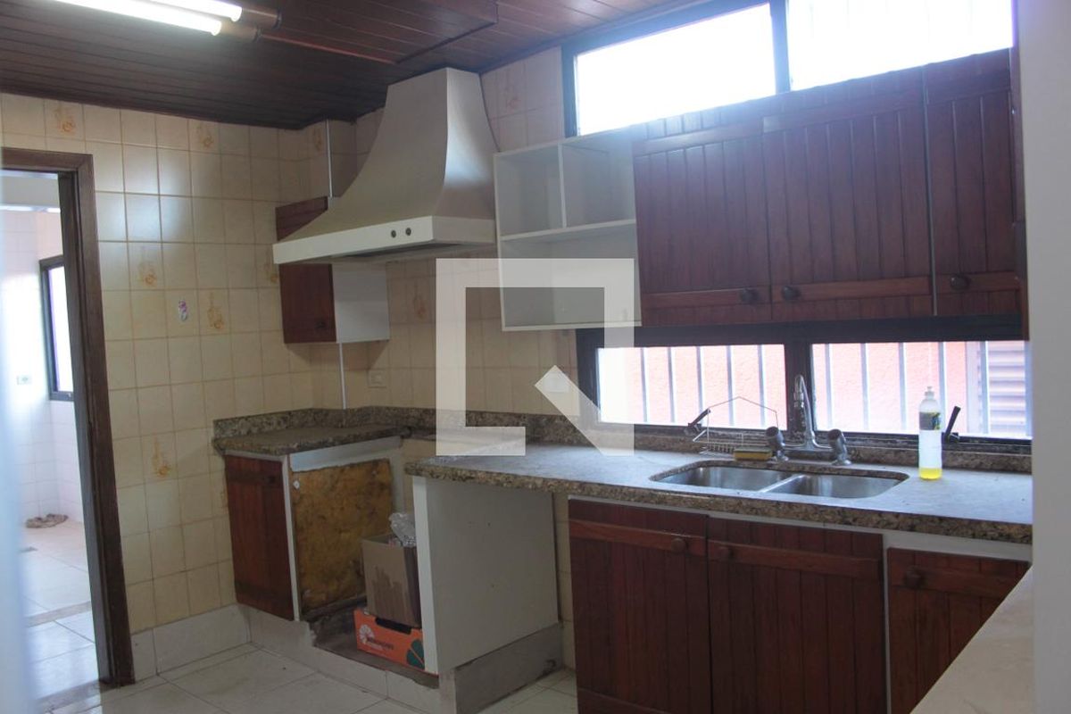 Casa à Venda - Nova Campinas, 4 Quartos,  650 m2 em , Campinas - sp | SoloBR