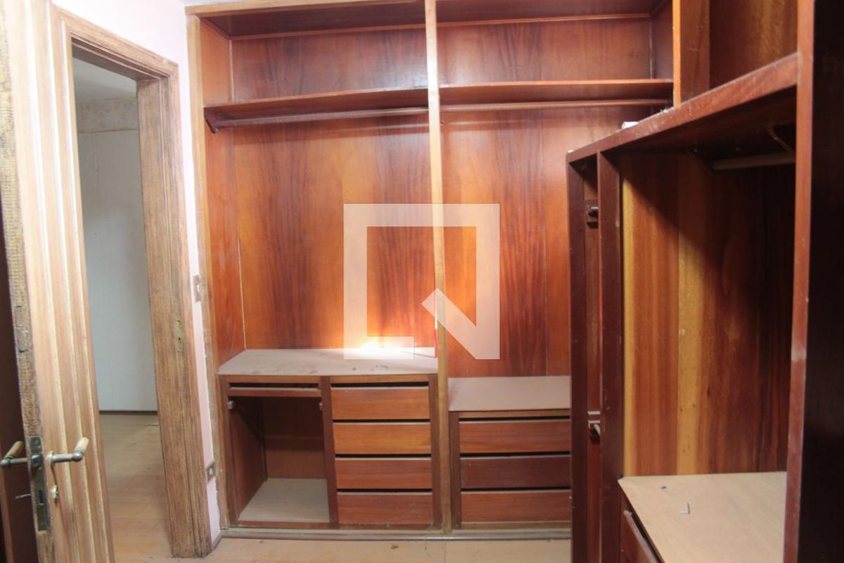 Casa à Venda - Nova Campinas, 4 Quartos,  650 m2 em , Campinas - sp | SoloBR