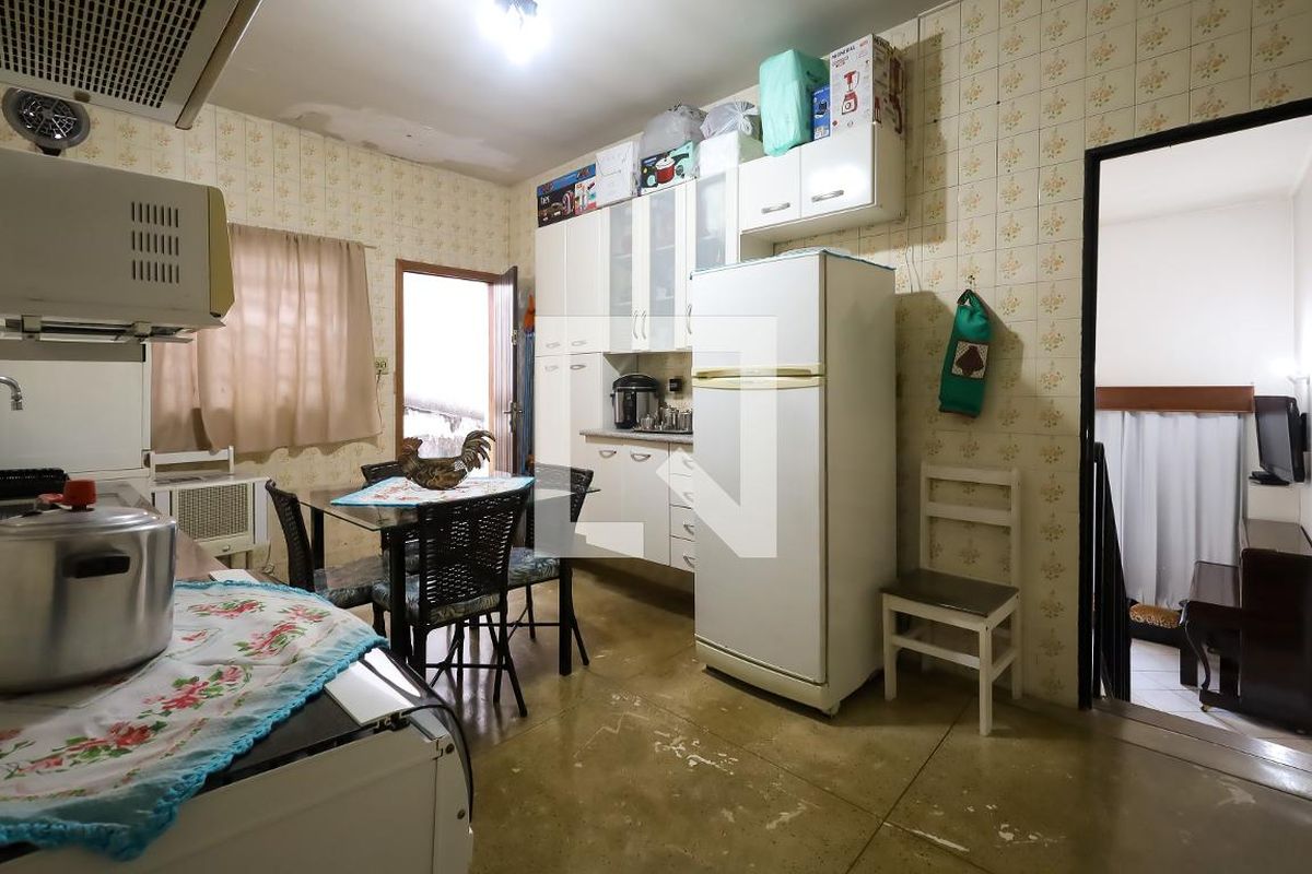 Casa, 3 quartos, 198 m² - Foto 56