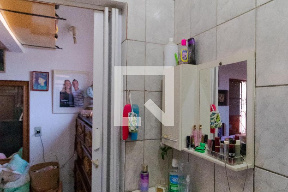 Casa à Venda - Jardim Flamboyant, 4 Quartos,  319 m2 em , Campinas - sp | SoloBR