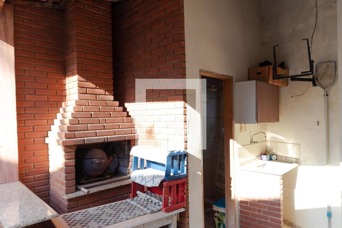 Casa à Venda - Jardim Flamboyant, 4 Quartos,  319 m2 em , Campinas - sp | SoloBR