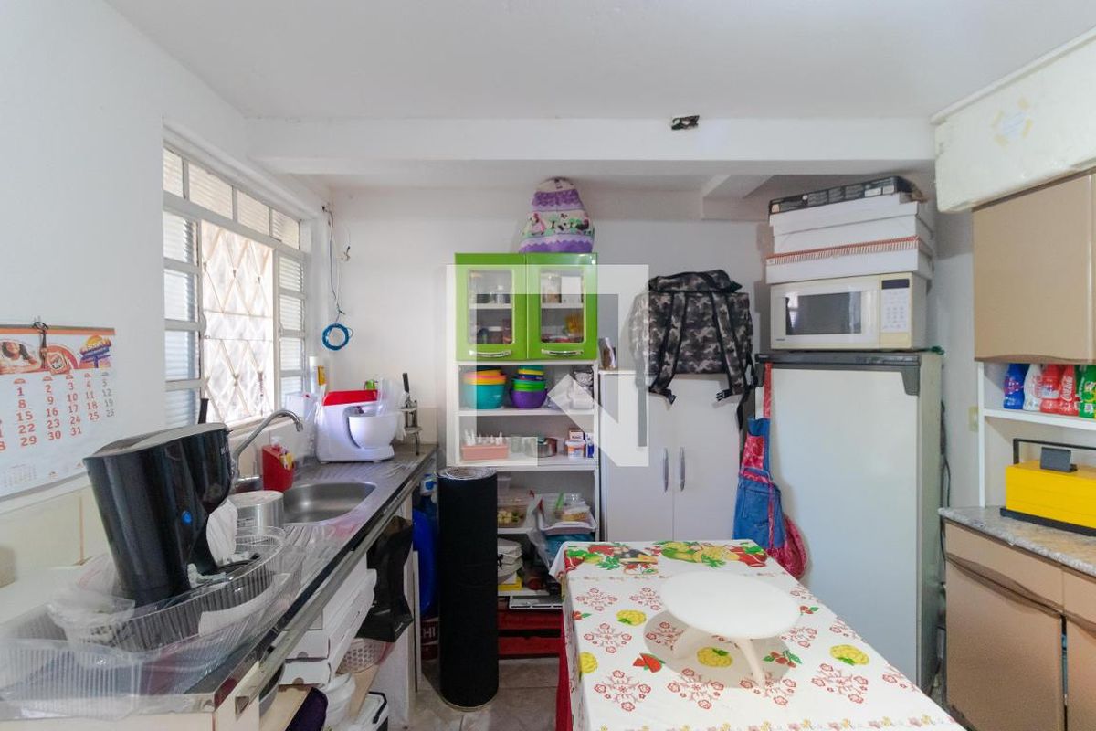 Casa à Venda - Jardim Flamboyant, 4 Quartos,  319 m2 em , Campinas - sp | SoloBR