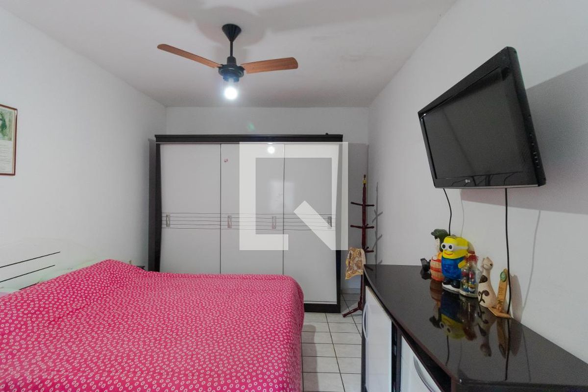 Casa à Venda - Jardim Flamboyant, 4 Quartos,  319 m2 em , Campinas - sp | SoloBR