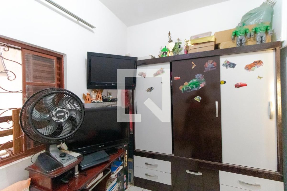 Casa à Venda - Jardim Flamboyant, 4 Quartos,  319 m2 em , Campinas - sp | SoloBR