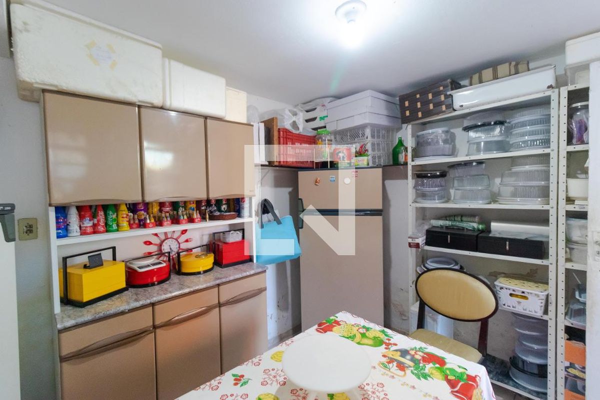 Casa à Venda - Jardim Flamboyant, 4 Quartos,  319 m2 em , Campinas - sp | SoloBR