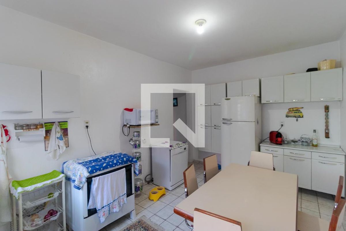 Casa à Venda - Jardim Flamboyant, 4 Quartos,  319 m2 em , Campinas - sp | SoloBR