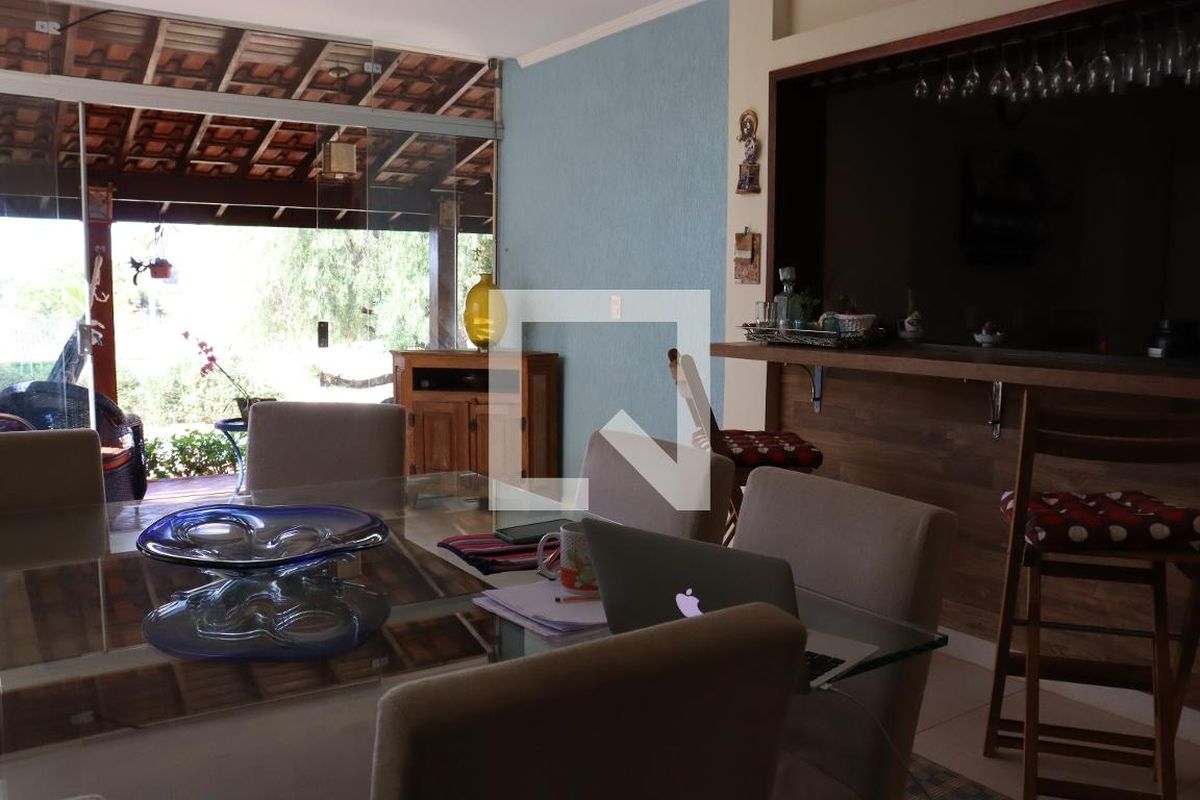 Casa à Venda - Mansões Santo Antônio, 3 Quartos,  299 m2 em , Campinas - sp | SoloBR