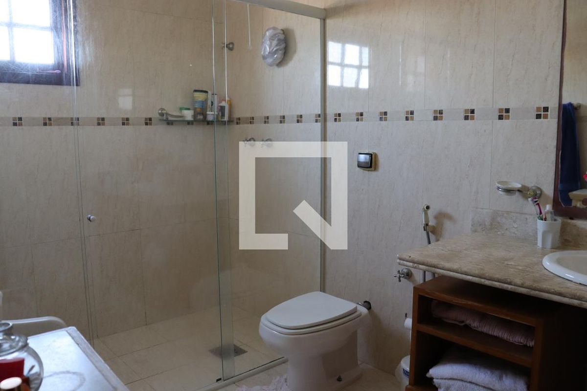 Casa à Venda - Mansões Santo Antônio, 3 Quartos,  299 m2 em , Campinas - sp | SoloBR